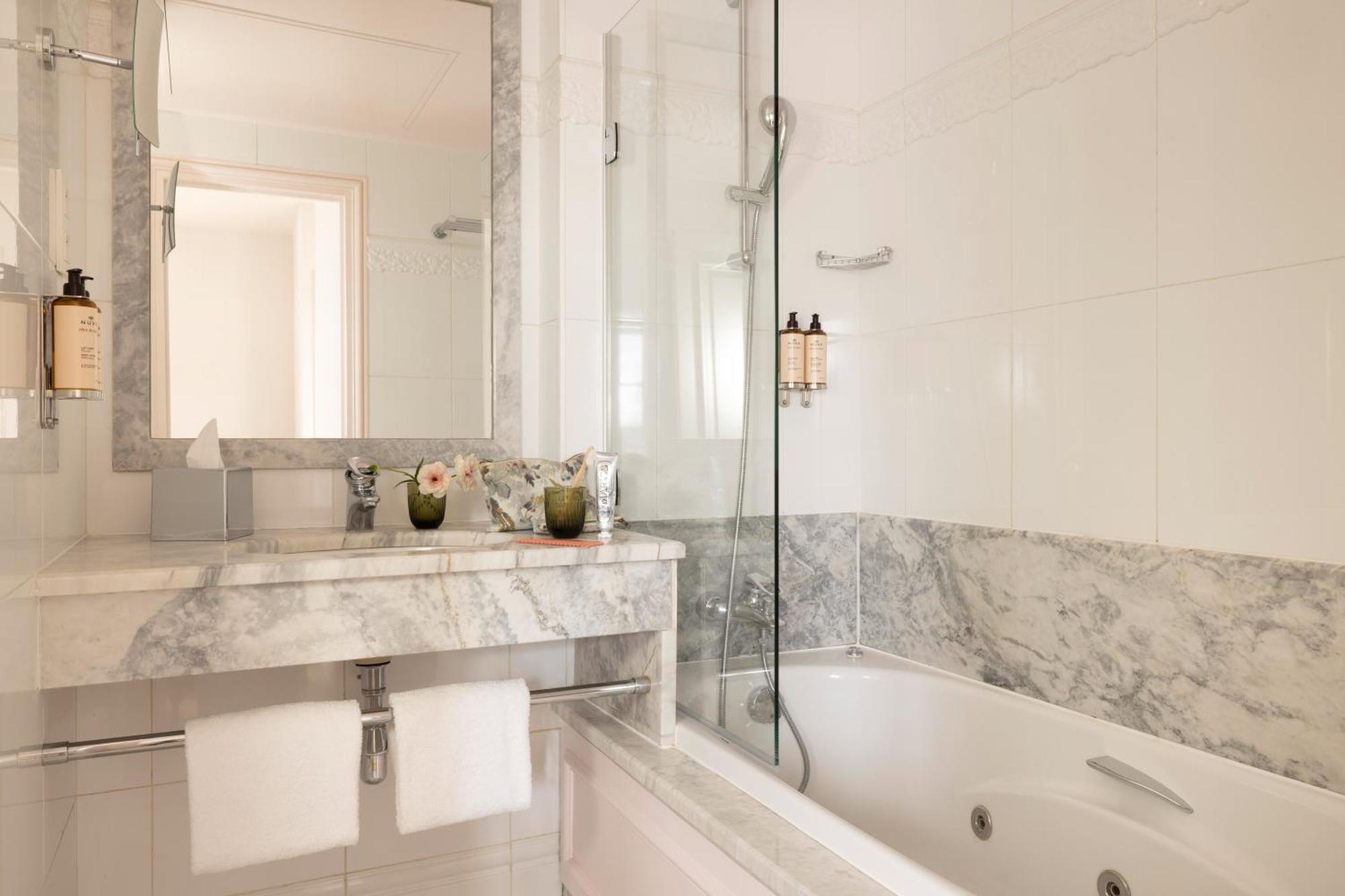 Hotel Le Lavoisier & Spa Paryż Zewnętrze zdjęcie